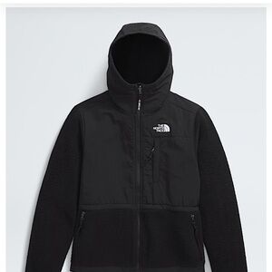 The North Face Black Hooded Jacket. Women’s Retro Denali Hoodie